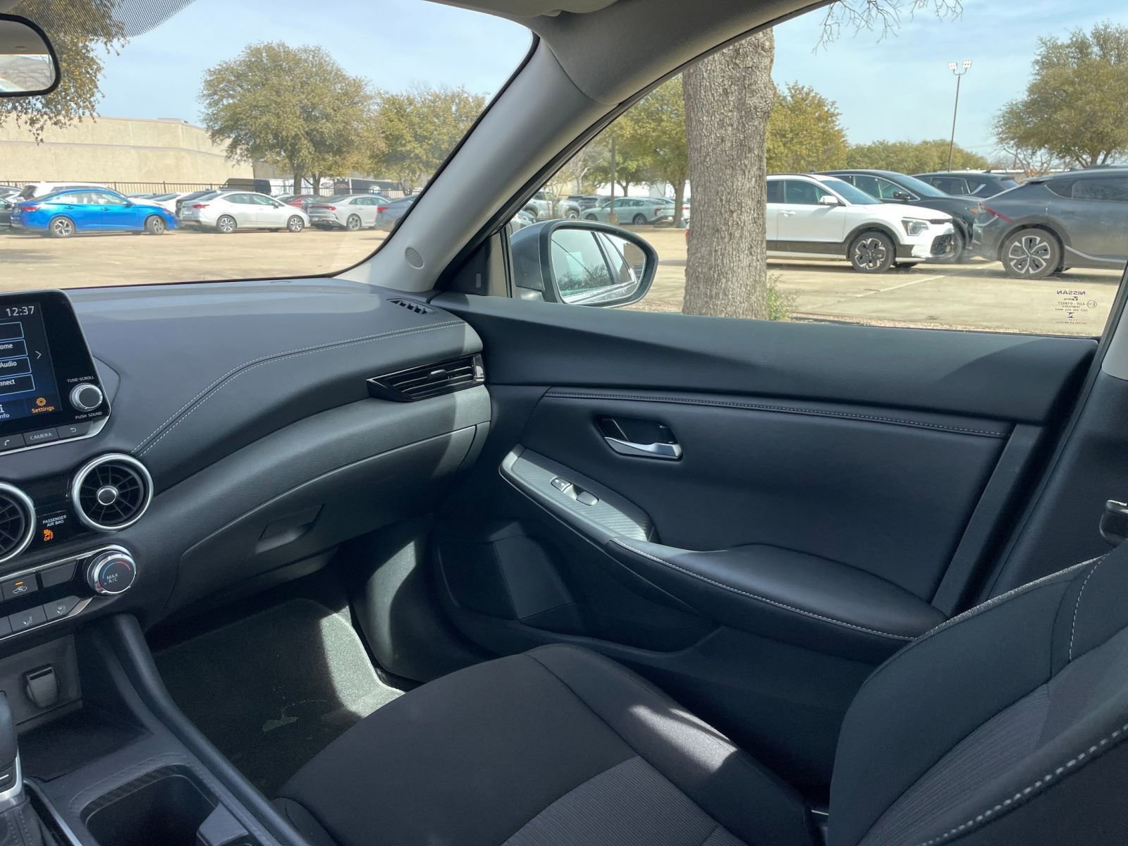 Used 2025 Nissan Sentra SV image 38