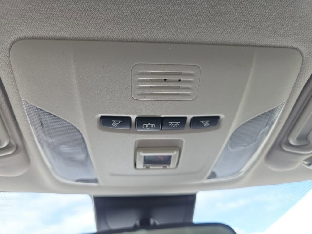 Used 2022 Toyota Corolla LE image 21