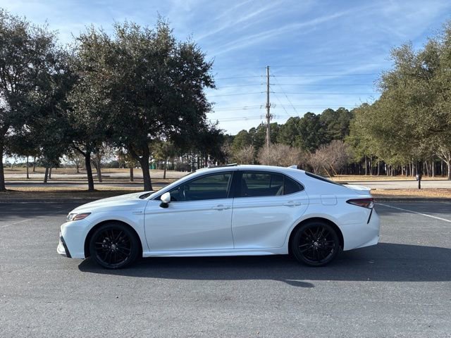 Used 2021 Toyota Camry XSE image 6