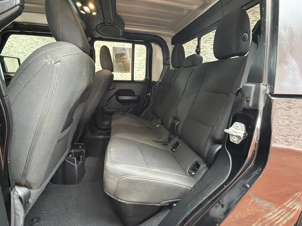 Used 2020 Jeep Gladiator Sport w/ Quick Order Package 24S AWD/4WD image 13