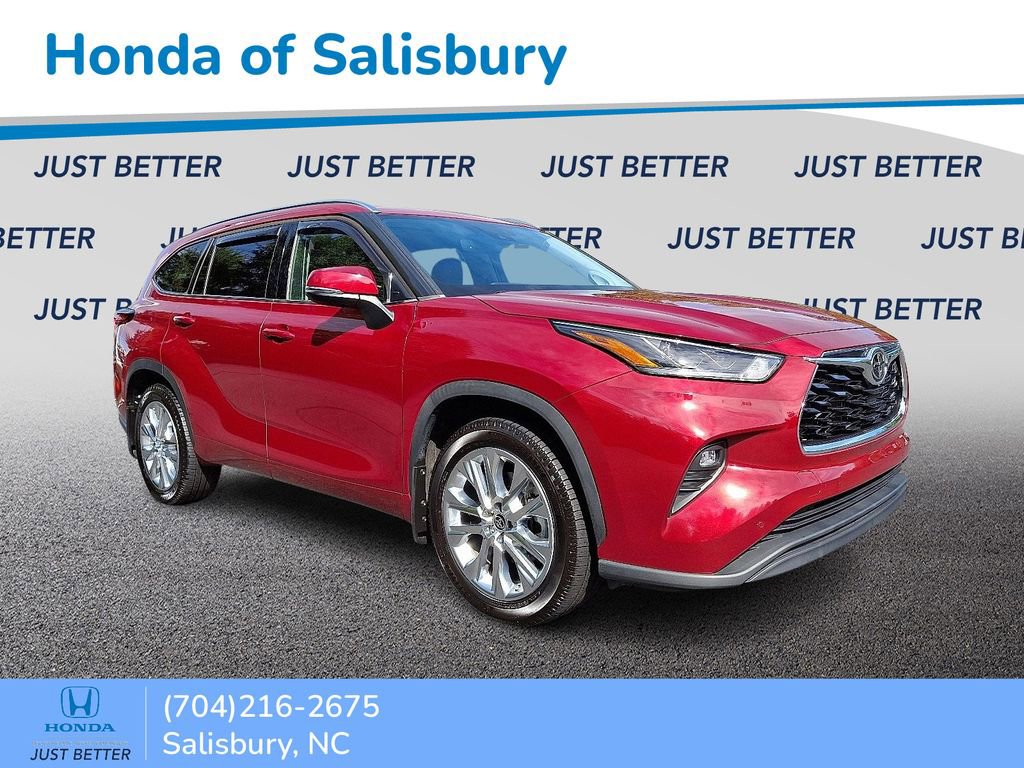 Used 2023 Toyota Highlander Limited image 1