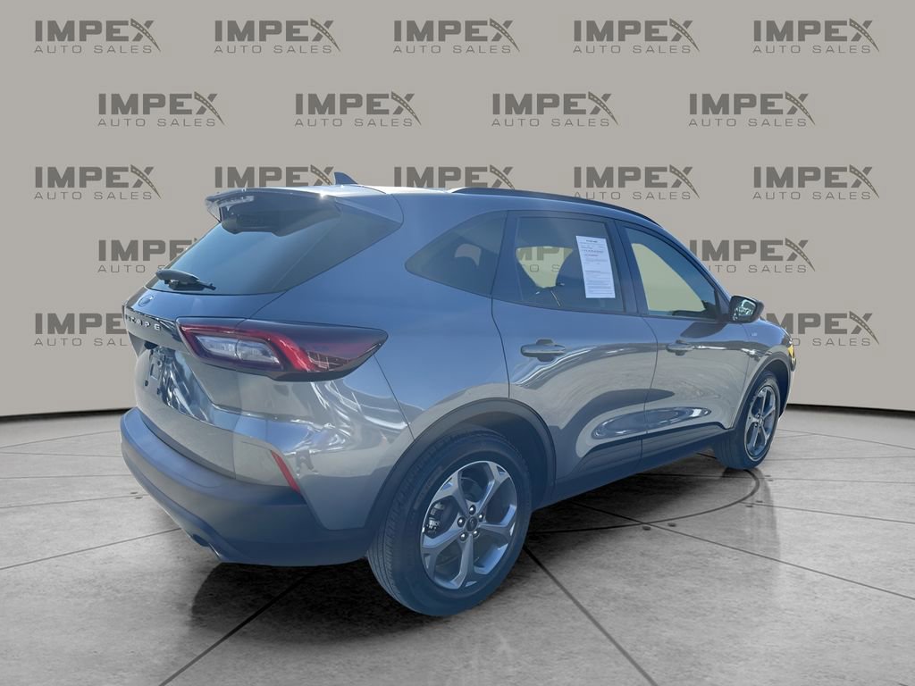 Used 2025 Ford Escape ST-Line image 5