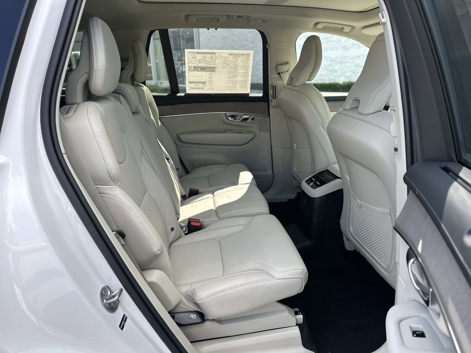 New 2026 Volvo XC90 T8 Ultra w/ Protection Package Premier image 20