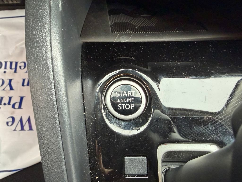 Certified 2025 Nissan Versa SV w/ Trunk Package image 21