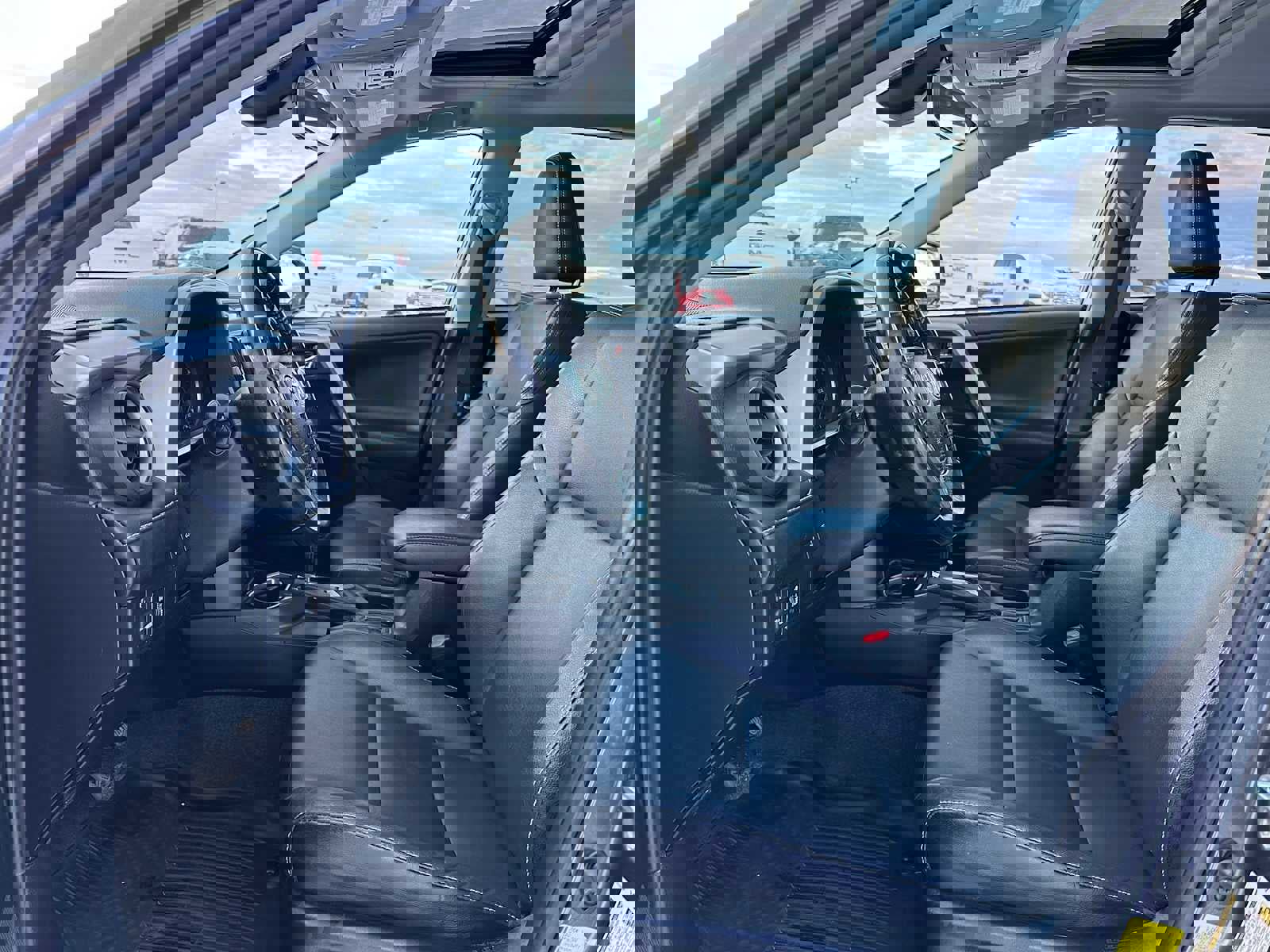 Used 2017 Toyota RAV4 Limited image 20