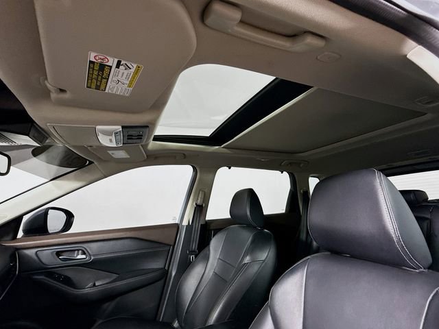 Used 2023 Nissan Rogue SL w/ SL Premium Package image 22