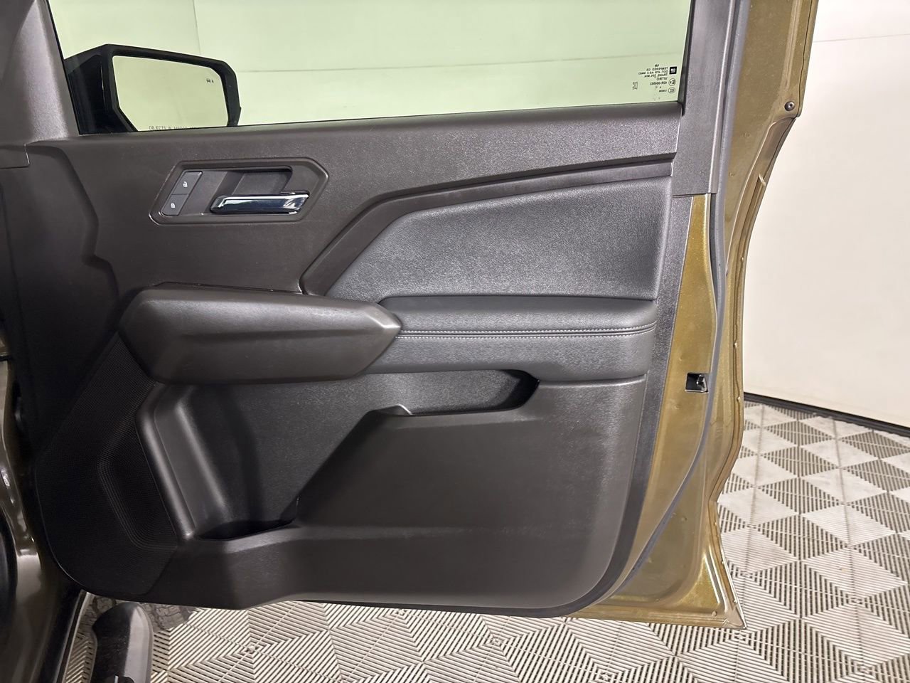 Used 2025 GMC Canyon Elevation image 25