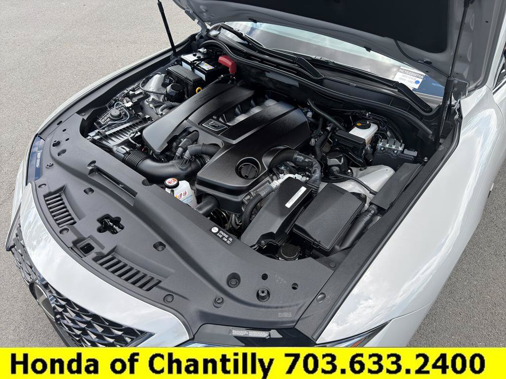 Used 2025 Lexus IS 500 w/ F-Sport Performance RWD image 36