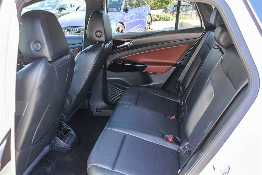 Used 2022 Volkswagen ID.4 Pro S image 17