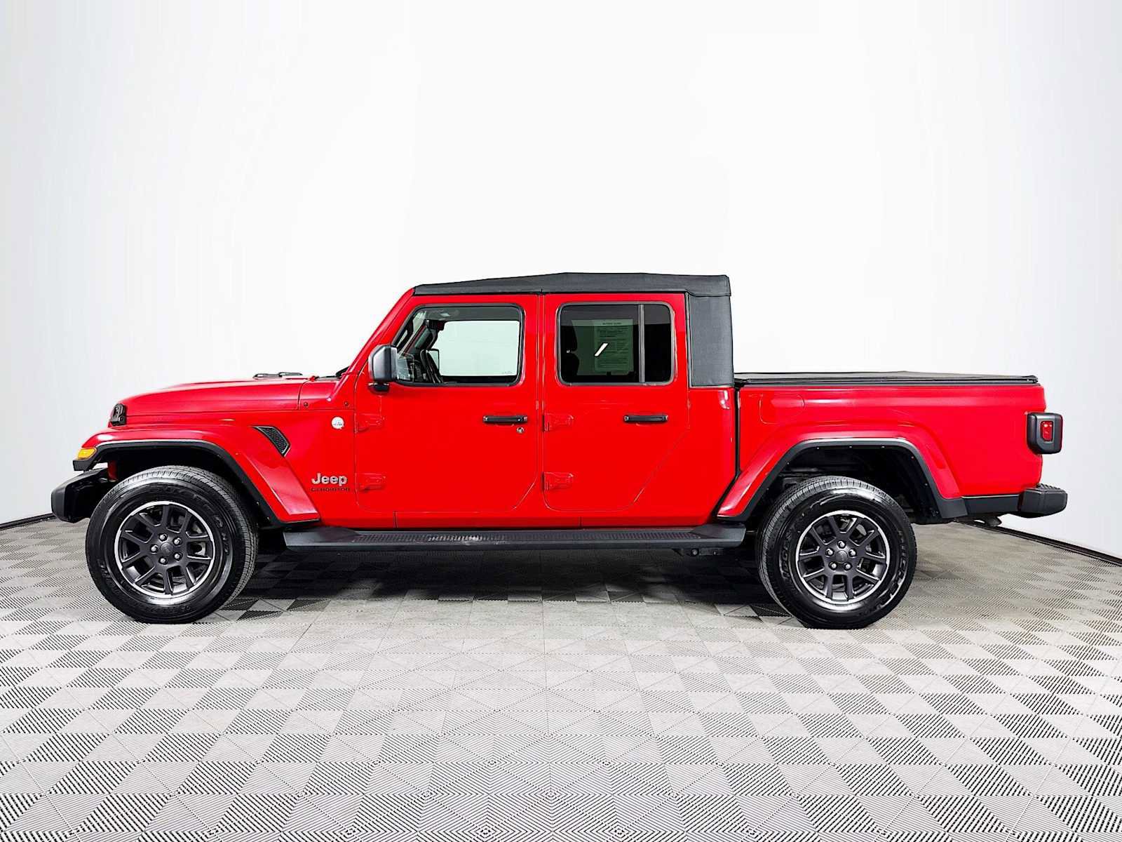 Used 2021 Jeep Gladiator Overland image 8