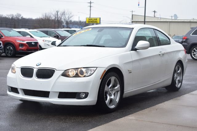 Used 2010 BMW 328i xDrive Coupe image 9