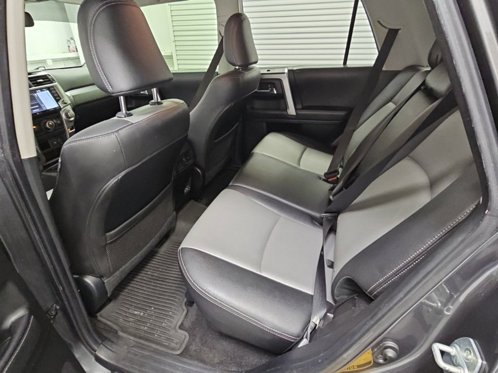 Used 2020 Toyota 4Runner SR5 Premium w/ Moonroof Package RWD image 30