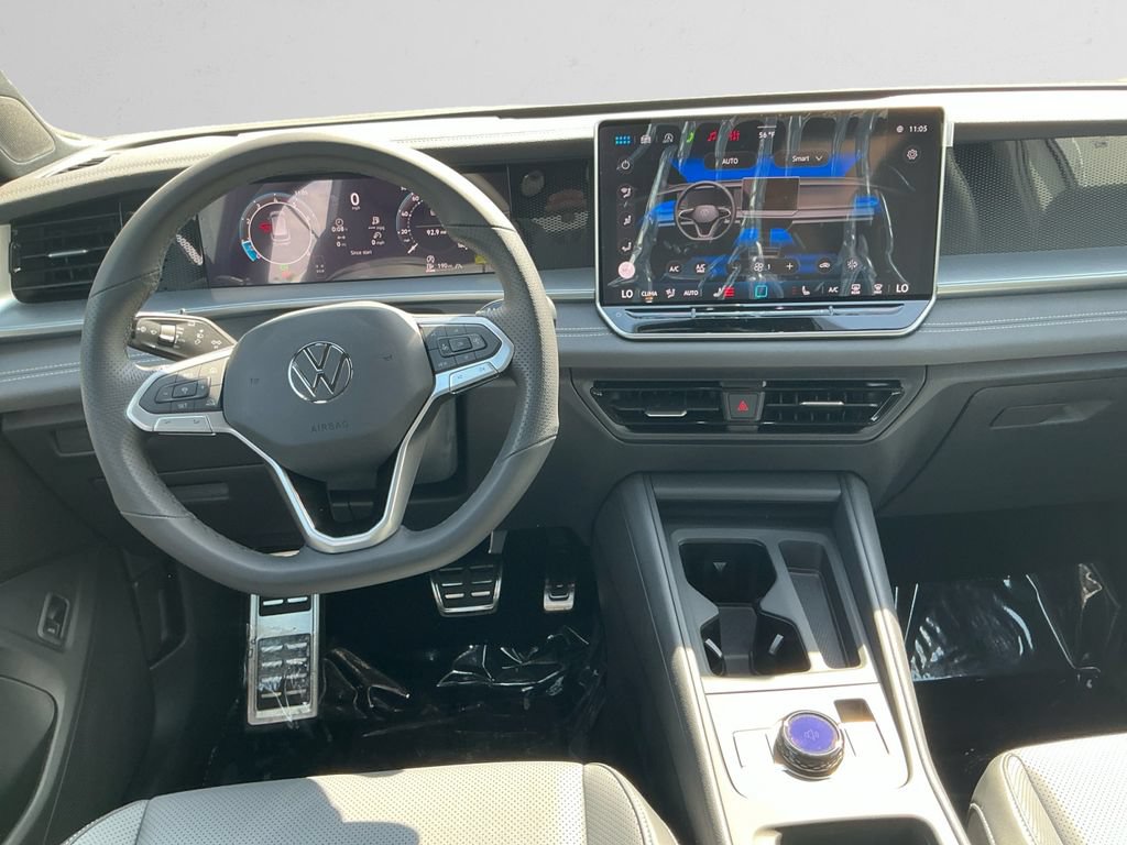 New 2026 Volkswagen Tiguan SE R-Line AWD/4WD image 10