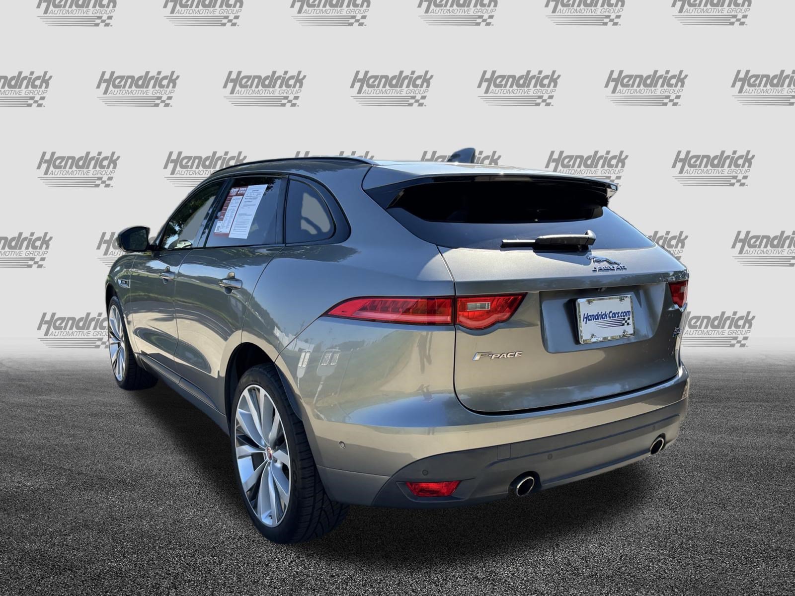 Used 2019 Jaguar F-PACE R-Sport AWD/4WD image 8