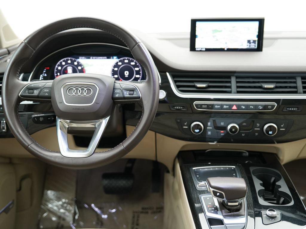 Used 2019 Audi Q7 3.0T Premium Plus w/ Premium Plus Package AWD/4WD image 15