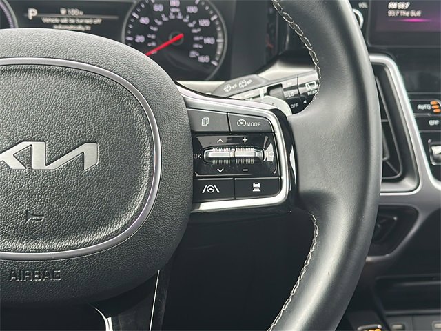Used 2023 Kia Sorento EX image 23