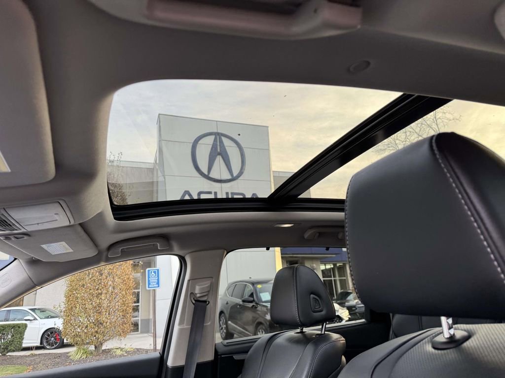 Certified 2023 Acura MDX SH-AWD w/ Technology Package image 18