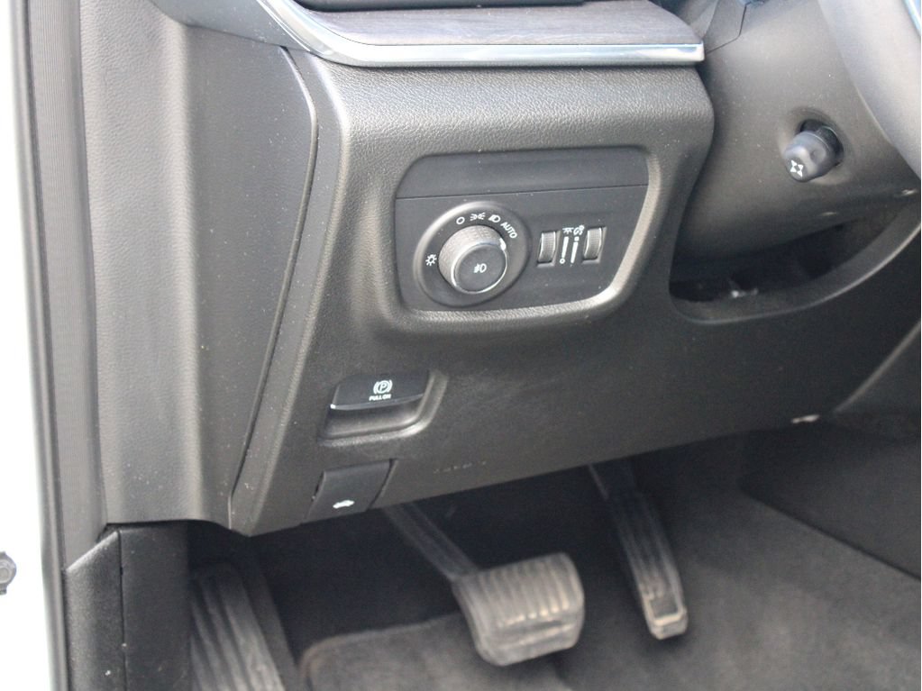 Certified 2023 Jeep Grand Cherokee L Overland AWD/4WD image 15