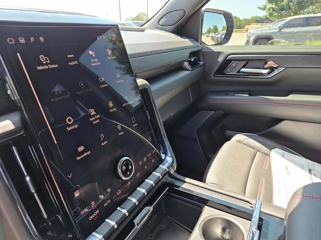 New 2026 GMC Yukon AT4 Ultimate w/ LPO, Floor Liner Package AWD/4WD image 27