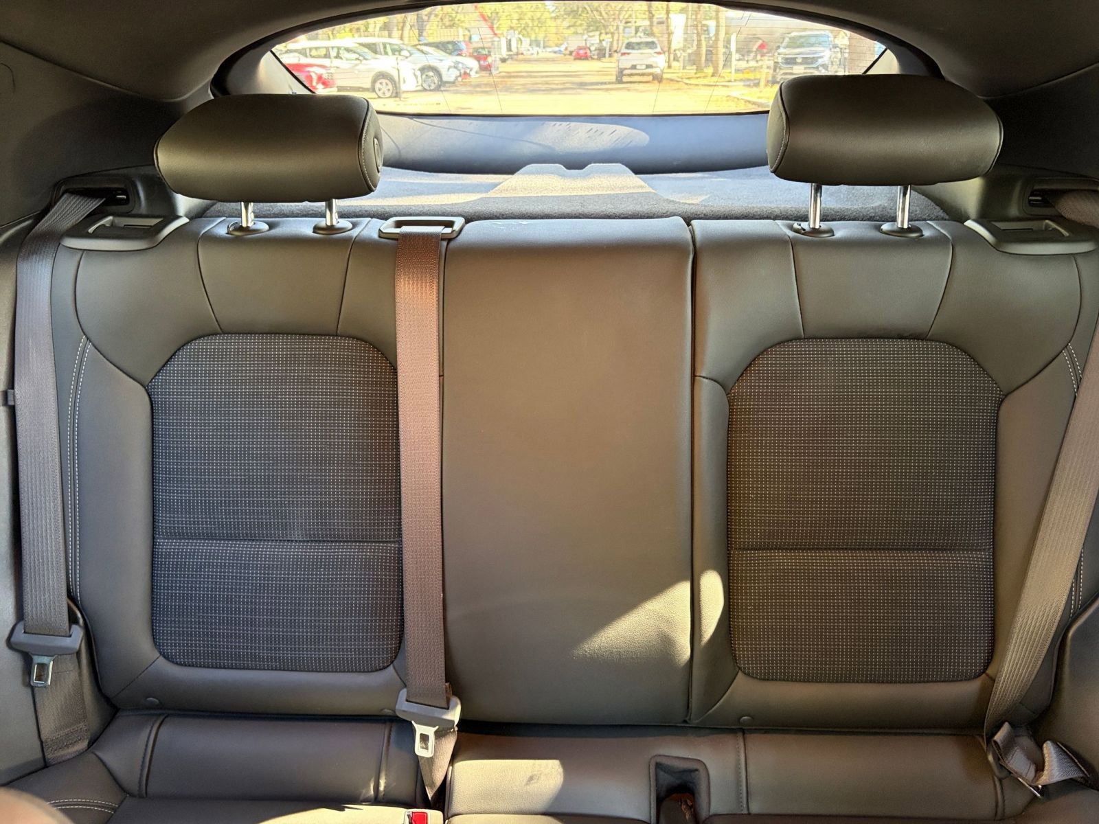 Used 2025 Buick Envista Preferred image 32