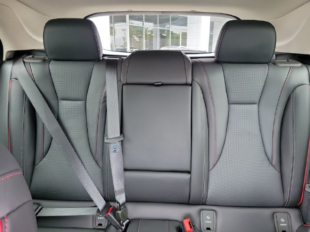 Used 2023 Buick Envision Essence w/ Sport Touring Package AWD/4WD image 14