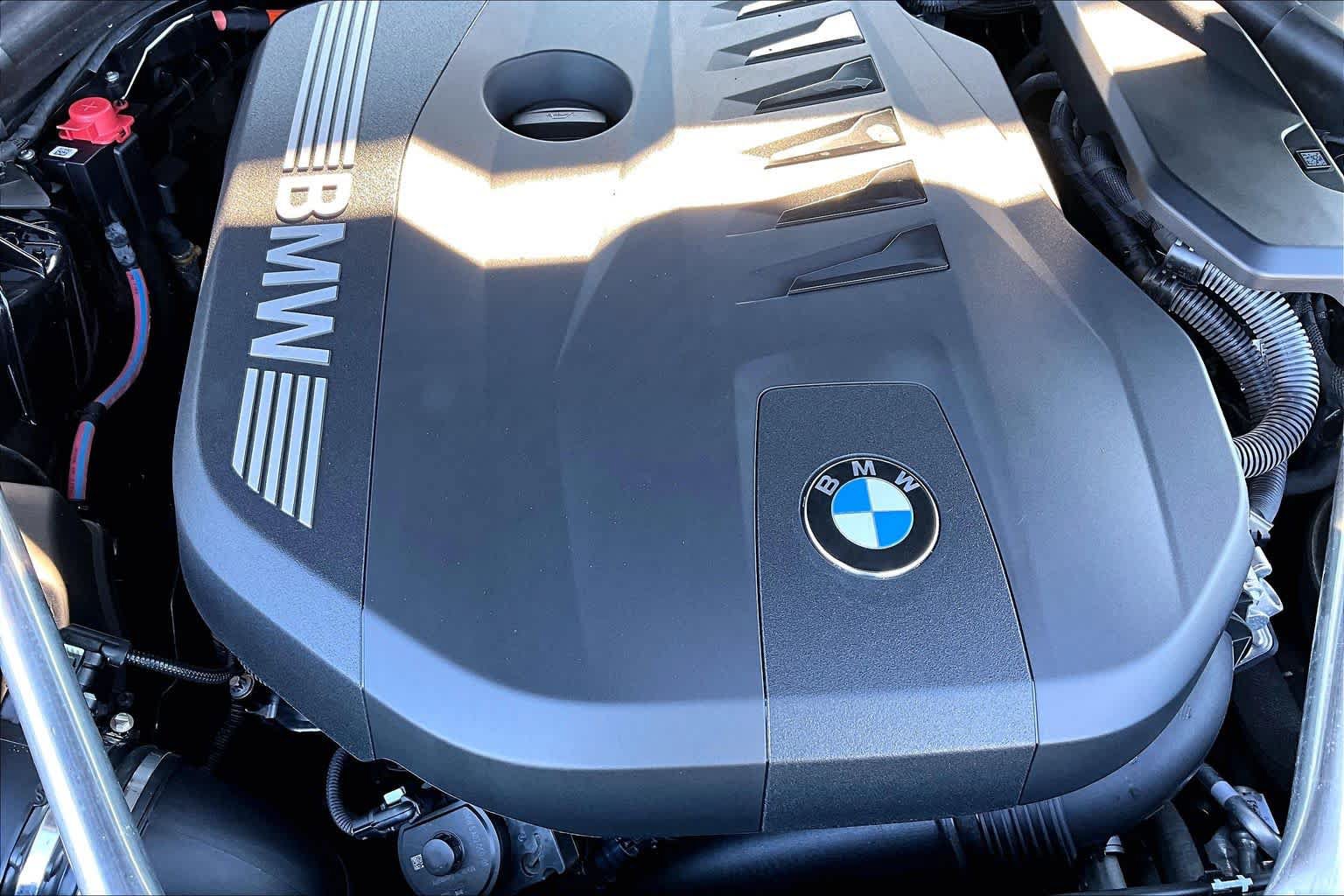 Used 2026 BMW 550e xDrive AWD/4WD image 34