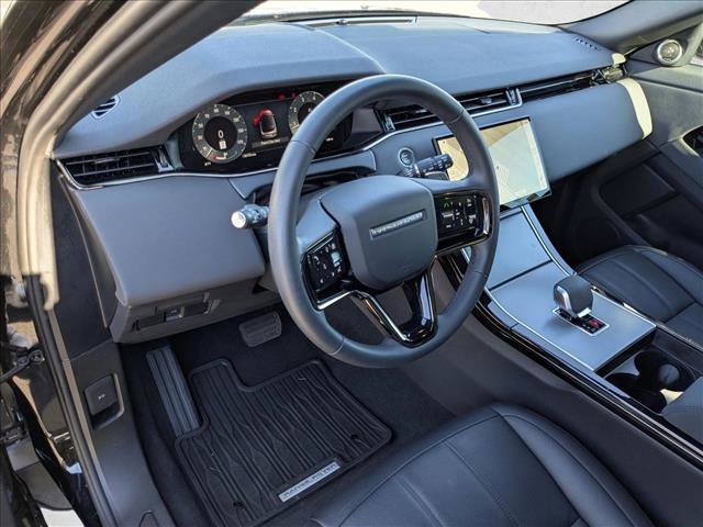 Used 2024 Land Rover Range Rover Evoque S image 10
