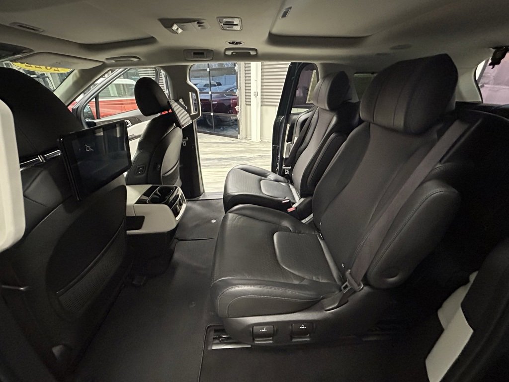 Used 2022 Kia Carnival SX Prestige image 47