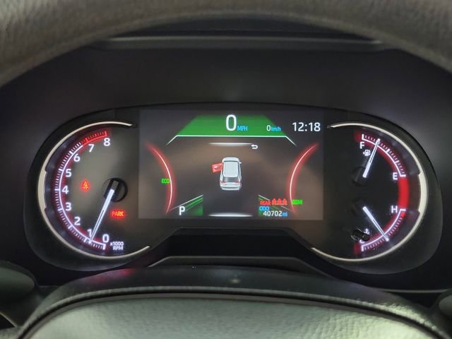 Used 2025 Toyota RAV4 XLE FWD image 27