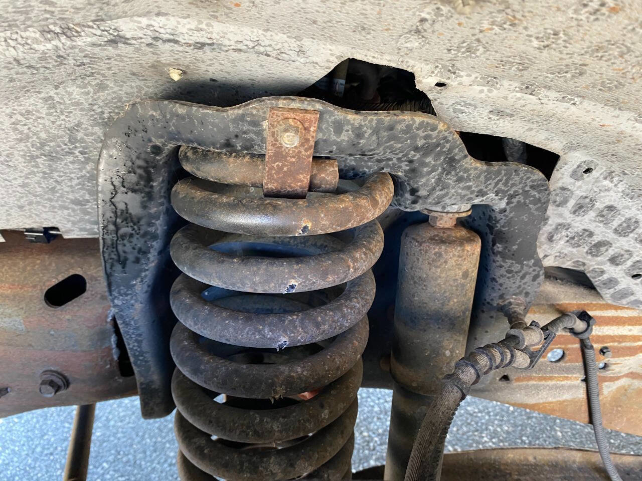 Used 2002 Ford Excursion XLT image 41