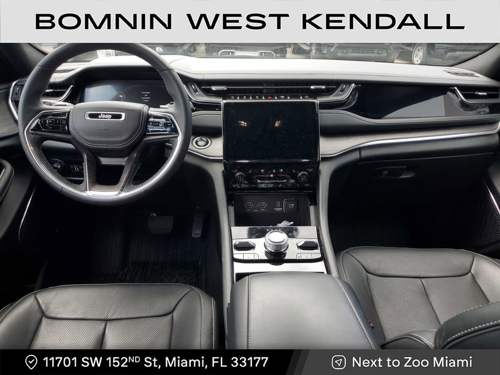 Used 2023 Jeep Grand Cherokee Overland image 10