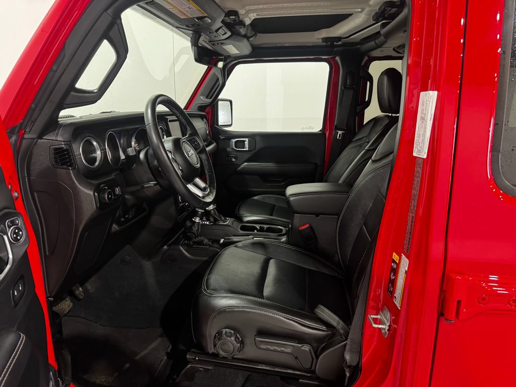 Used 2023 Jeep Wrangler Unlimited Sahara w/ Dual Top Group AWD/4WD image 16