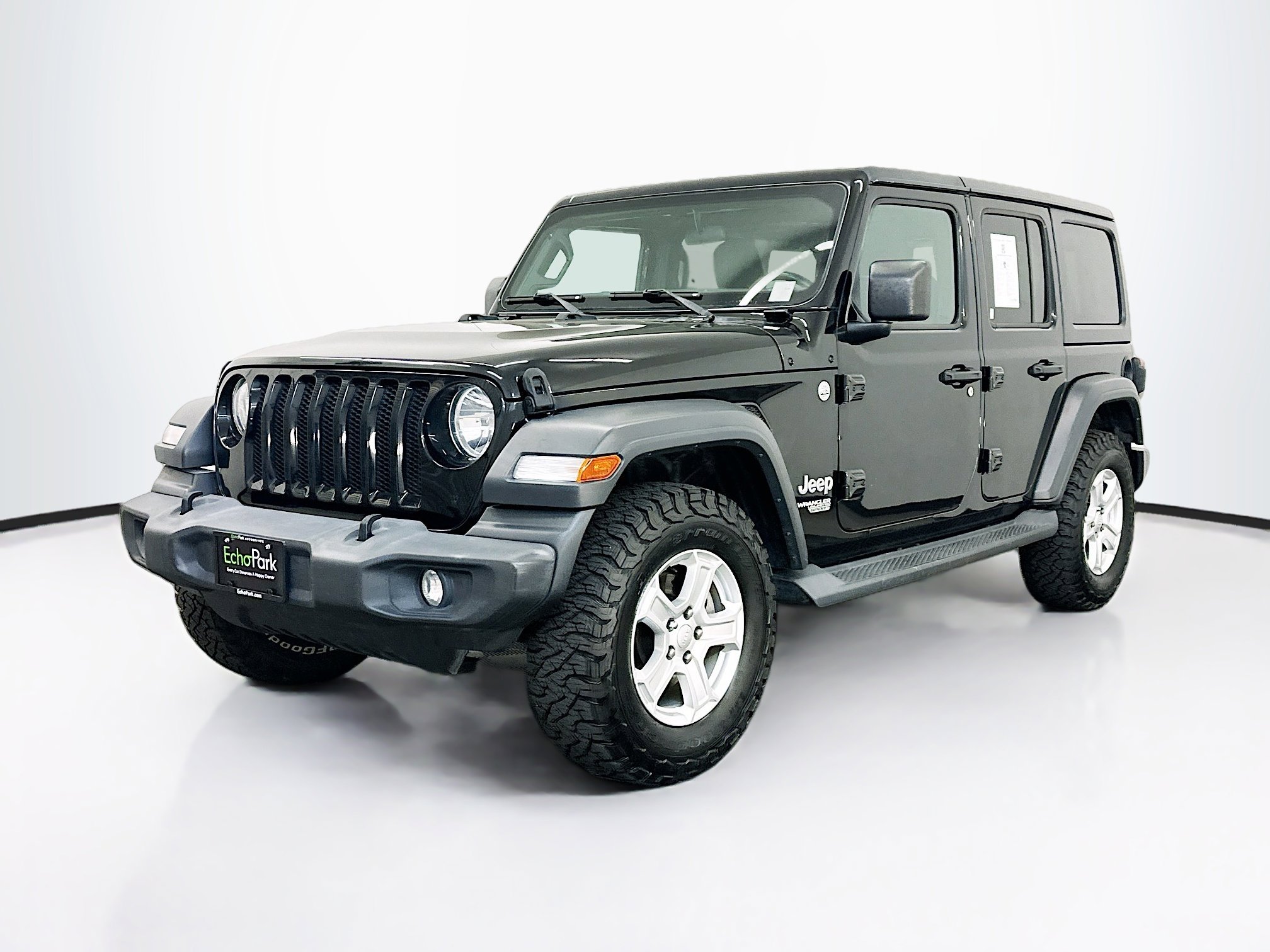 Used 2018 Jeep Wrangler Unlimited Sport S image 3