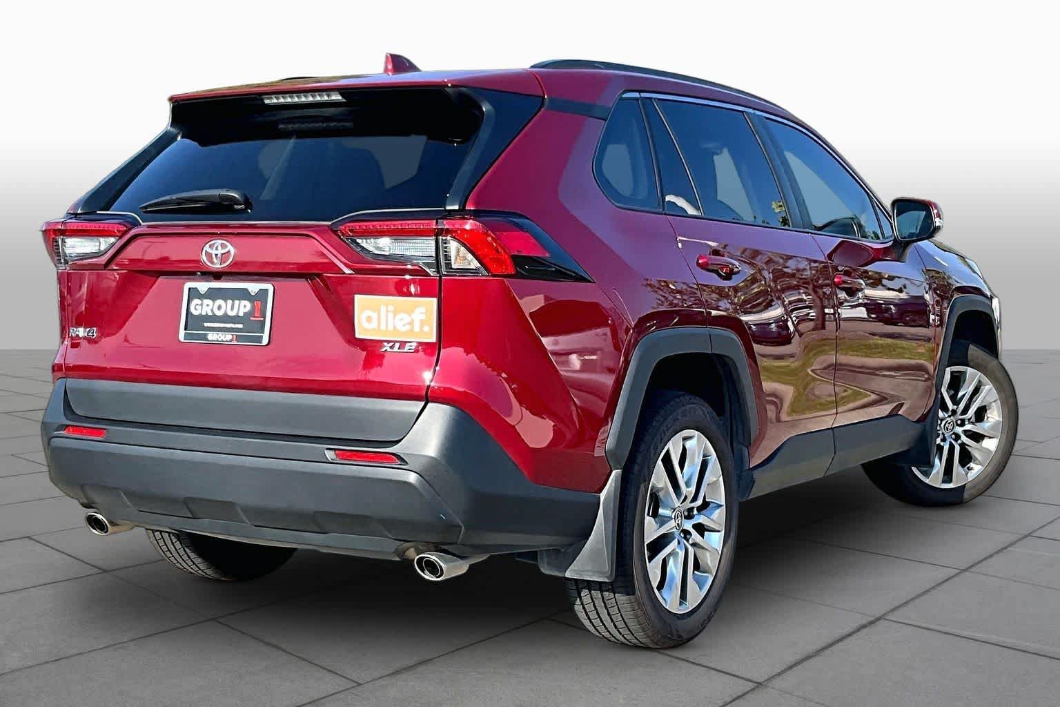Used 2024 Toyota RAV4 XLE Premium FWD image 22