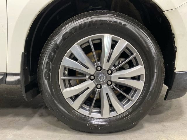 Used 2018 Nissan Pathfinder S image 31