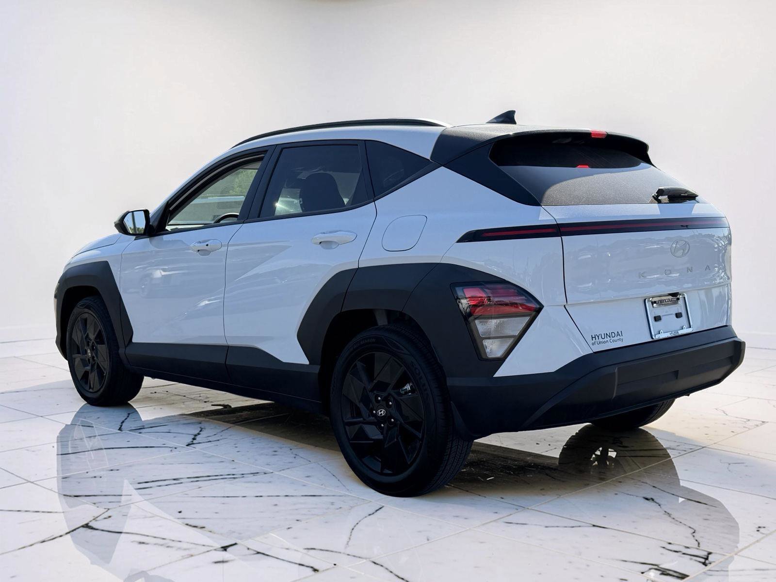 Used 2026 Hyundai Kona SEL Sport FWD image 3