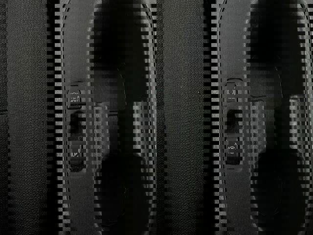 Used 2025 Toyota Corolla LE image 15