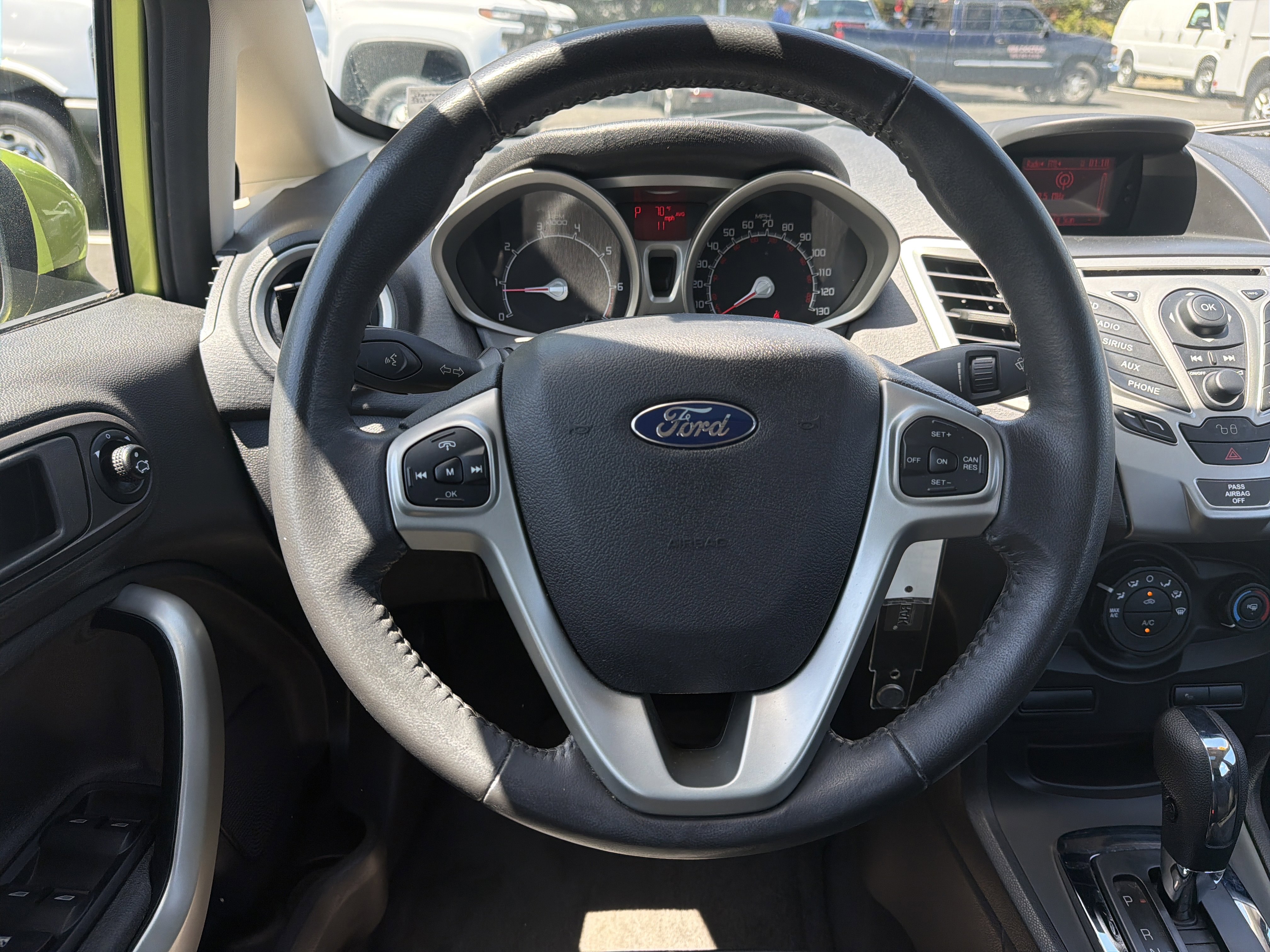 Used 2011 Ford Fiesta SES FWD image 18