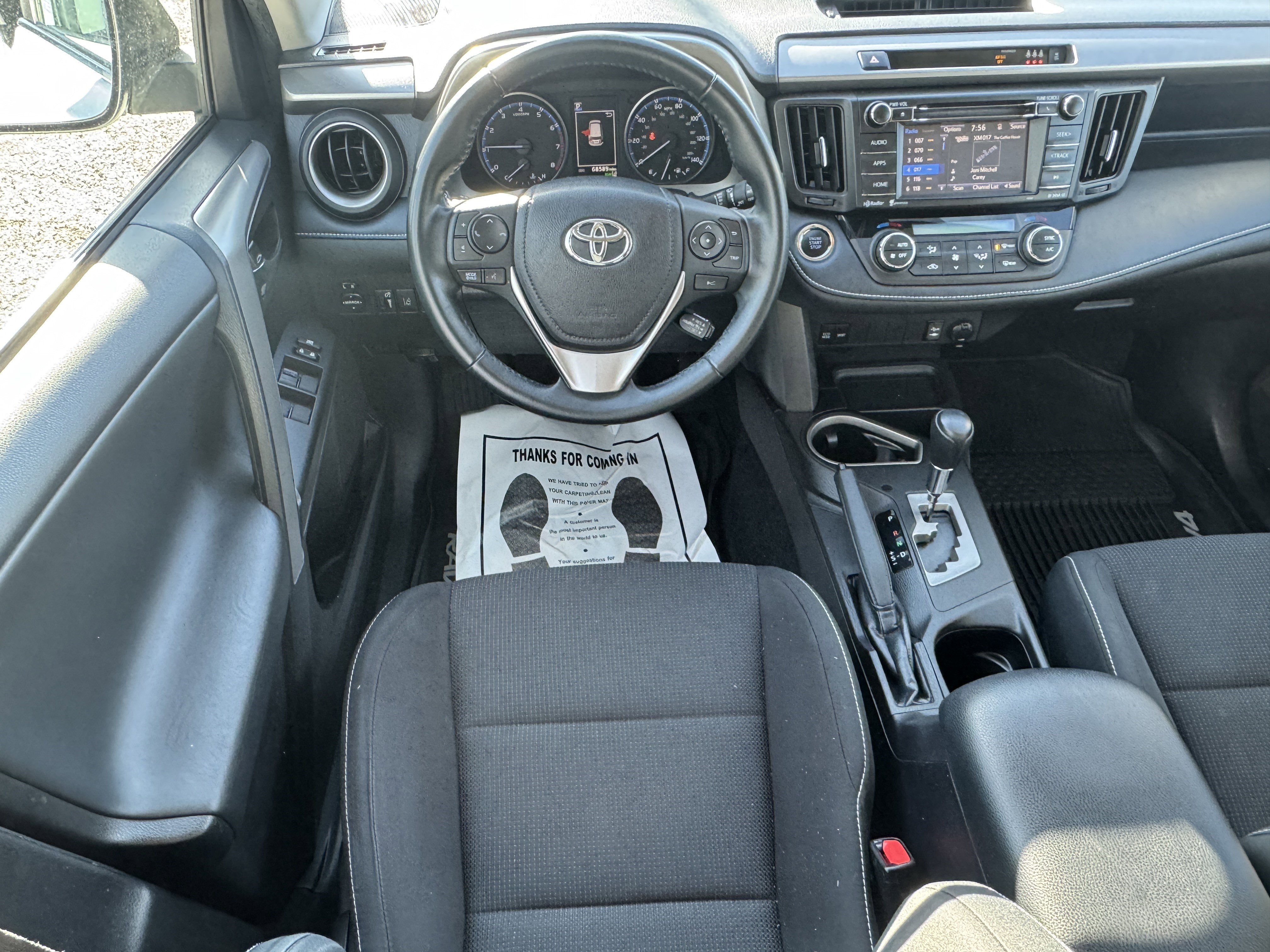 Used 2018 Toyota RAV4 XLE AWD/4WD image 25