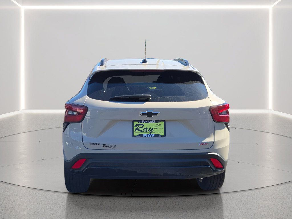 Certified 2026 Chevrolet Trax RS w/ Driver Confidence Package FWD image 16
