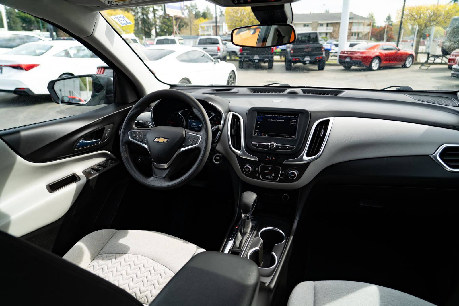 Used 2022 Chevrolet Equinox LS w/ LS Convenience Package AWD/4WD image 22