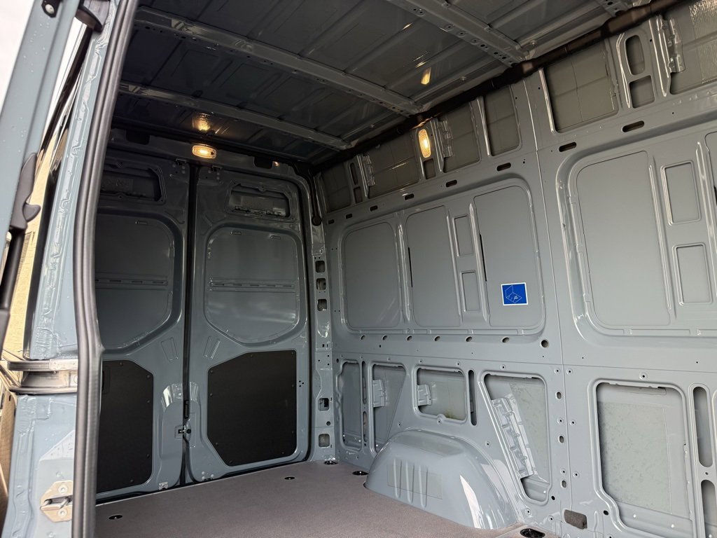 New 2025 Mercedes-Benz Sprinter 2500 image 14