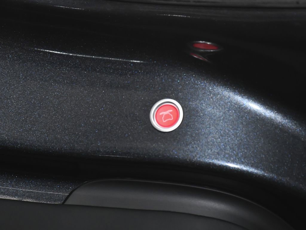 Used 2024 Tesla Model X image 18