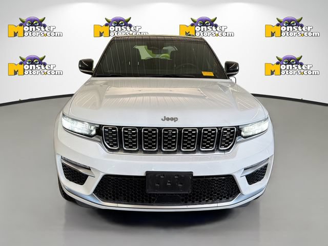 Used 2022 Jeep Grand Cherokee Summit AWD/4WD image 2