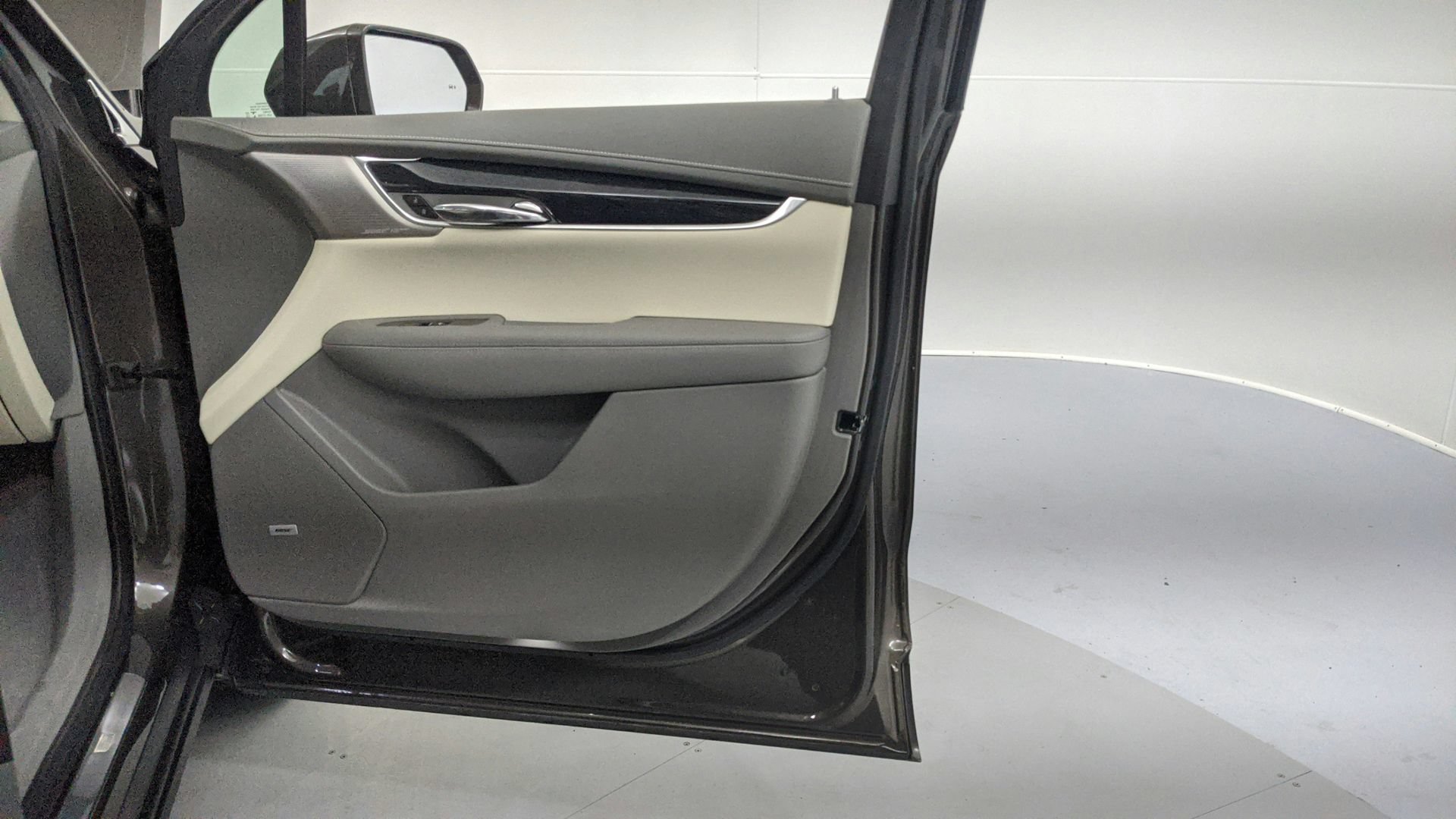 Certified 2020 Cadillac XT6 Premium Luxury FWD image 36