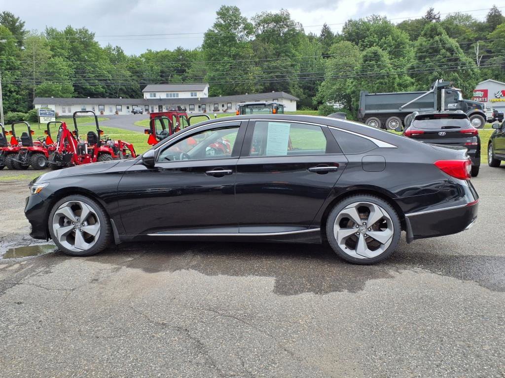 Used 2018 Honda Accord Touring image 8