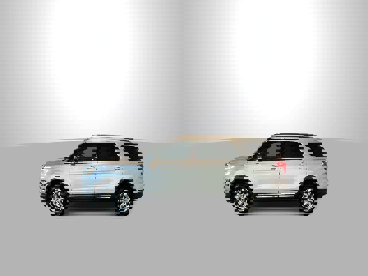 Used 2016 Ford Explorer XLT image 5