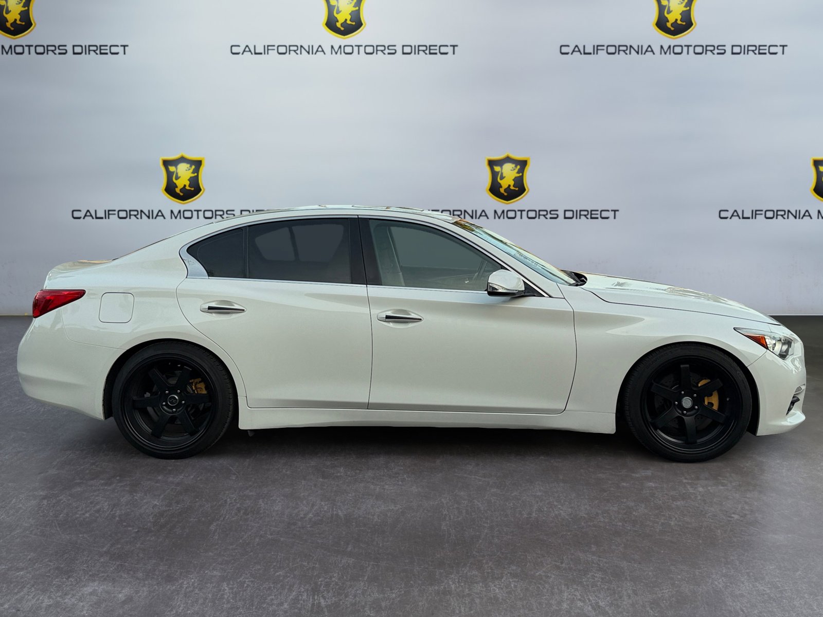 Used 2017 INFINITI Q50 3.0t Premium w/ 3.0T Premium Plus Package image 6