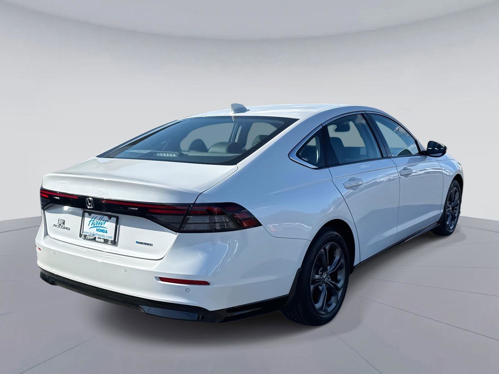 Certified 2025 Honda Accord EX-L image 4