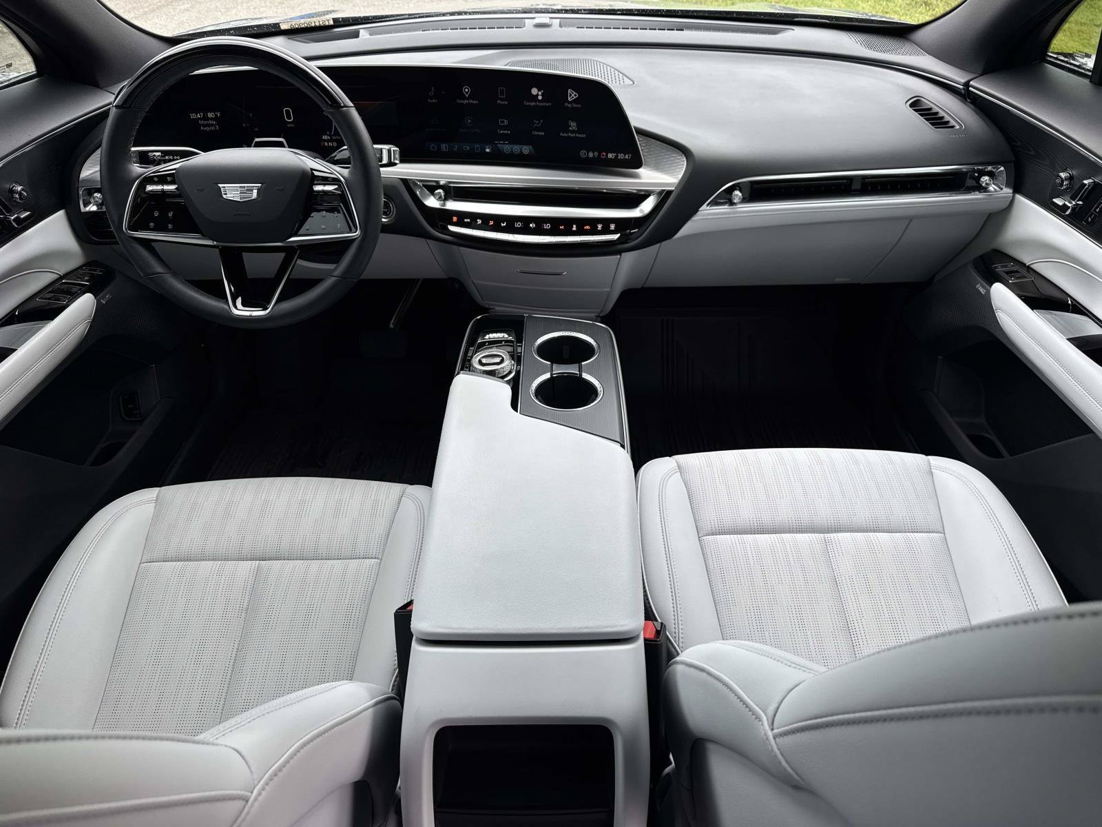 Certified 2024 Cadillac Lyriq Luxury AWD/4WD image 28